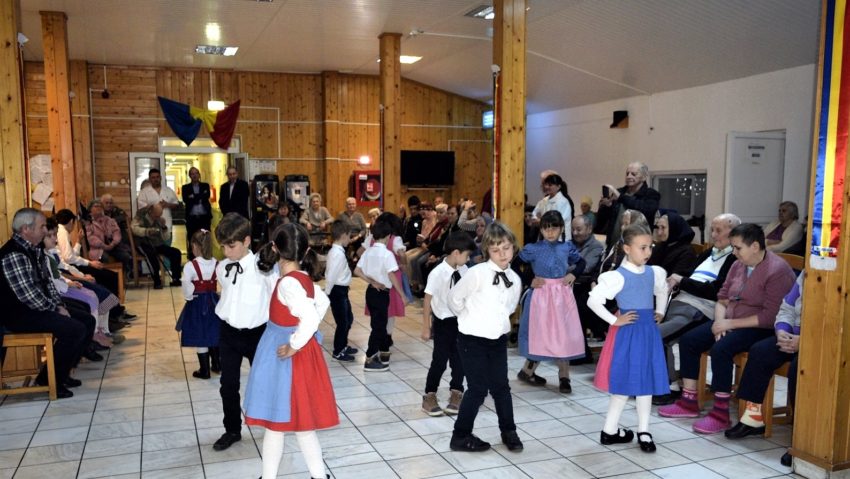 Forumul Democratic al Germanilor Caraş-Severin susţine vârstnicii printr-o manifestare caritabilă în prag de sărbători!