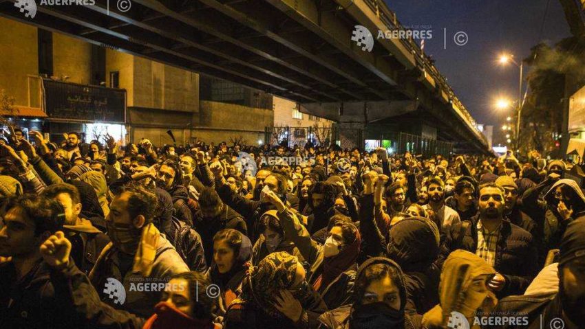 Iran: Şeful poliţiei din Teheran neagă că s-a tras în protestatari