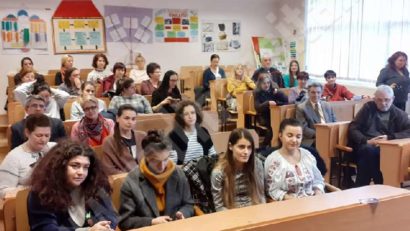 [FOTO-AUDIO] Eminescu şi studenţii: Ziua Culturii Naţionale Române marcată literar la Universitatea „Eftimie Murgu” din Reşiţa