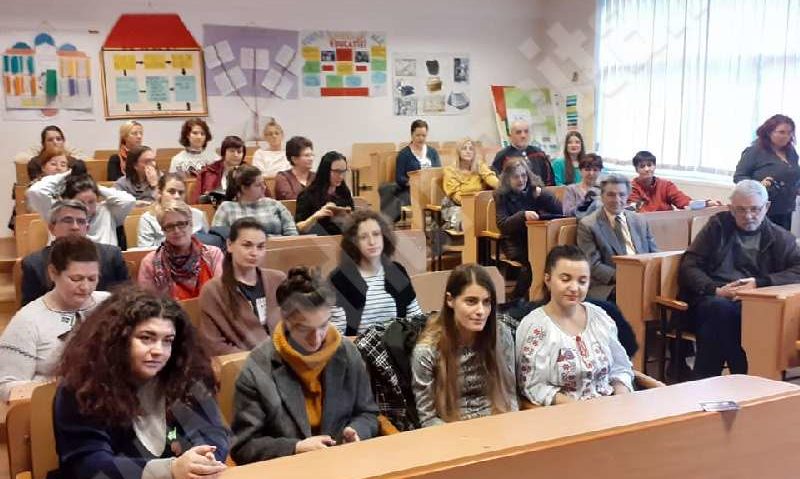 [FOTO-AUDIO] Eminescu şi studenţii: Ziua Culturii Naţionale Române marcată literar la Universitatea „Eftimie Murgu” din Reşiţa