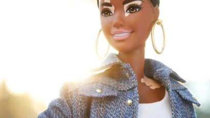 Păpuşi Barbie fără păr şi cu vitiligo, produse de grupul Mattel