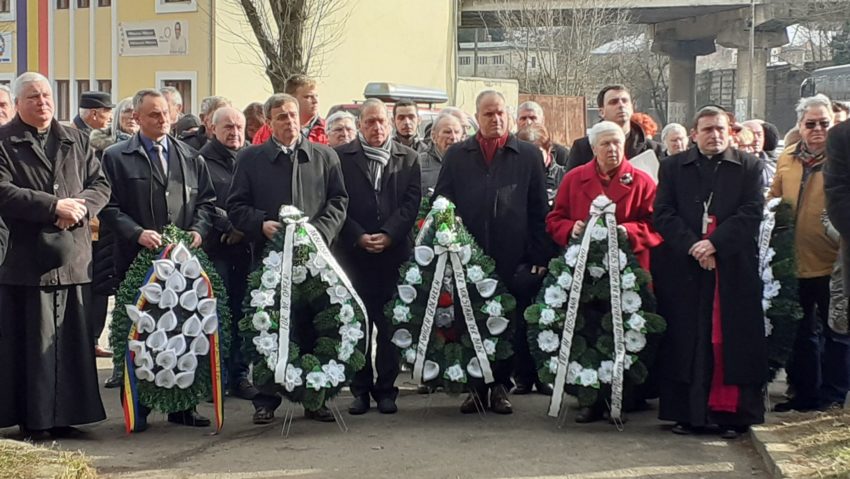 [FOTO-AUDIO] Comemorarea naţională a deportării etnicilor germani din România în fosta URSS, s-a desfăşurat la Reşiţa. Celui mai în etate dintre deportaţi, Ignaz Bernhard Fischer, i-a fost acordat premiul „Alexander Tietz”