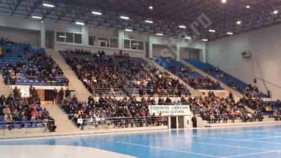 De 8 Martie, doamnele și domnișoarele sunt așteptate la handbal! CSM Reșița joacă pe teren propriu cu CSM Vaslui