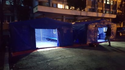 Şi Spitalul Municipal din Caransebeş are corturi pentru trierea suspecţilor de COVID-19!