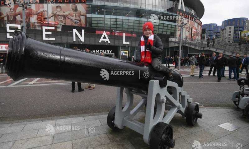 Jucătorii de la Arsenal Londra, plasaţi în carantină. Meciul cu Manchester City, amânat