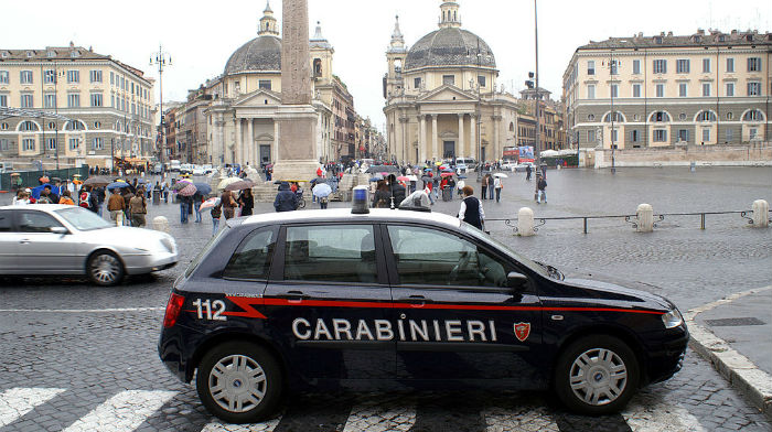 Guvernul de la Roma va da bonuri alimentare