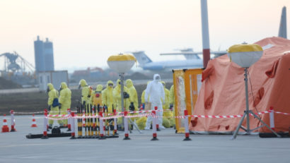 Medicii militari vor ajuta la triajul epidemiologic în vămi