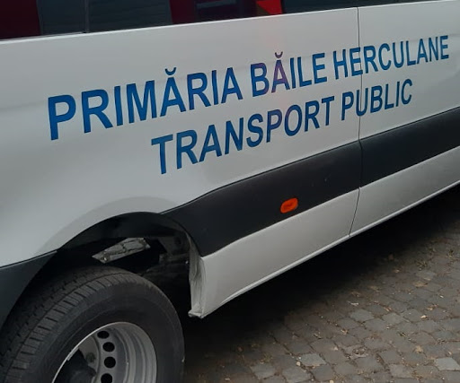 Transportul public de călători în stațiunea Băile Herculane a fost suspendat