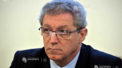 Profesorul Adrian Streinu-Cercel a fost demis astăzi, de ministrul Sănătăţii, Nelu Tătaru, din funcţia de conducere a Comisiei Ştiinţifice anti-COVID