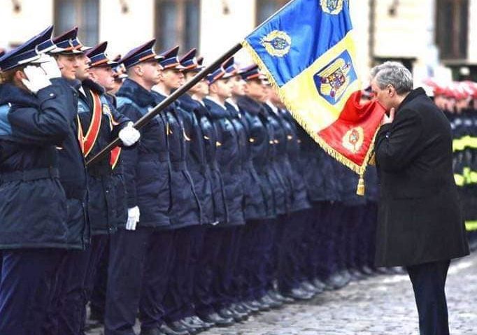 Ministrul Afacerilor Interne, Marcel Vela, face din nou apel la cetăţeni să rămână acasă de Sfintele Sărbători de Paşte!