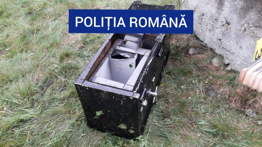 Polițiștii au găsit seiful sustras de la casa de schimb valutar din Caransebeș