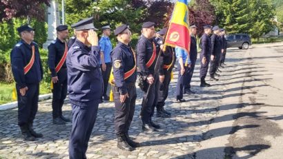 [FOTO] Ceremonie militară la Inspectoratul de Jandarmi Caraş-Severin