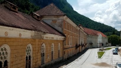 [FOTO][AUDIO] Lucrările de modernizare a Centrului Istoric din Băile Herculane intră într-o nouă etapă!