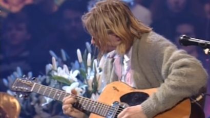 Chitara cu care Kurt Cobain a cântat pe scena ‘MTV Unplugged’, vândută cu 6 milioane de dolari