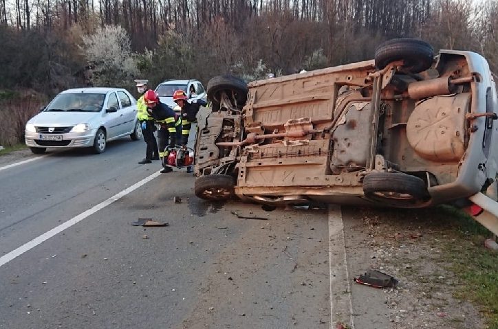 Accident cu victime la ieşire din Armeniş