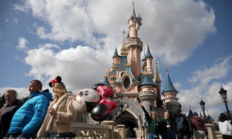 Disneyland Paris se va redeschide treptat din 15 iulie