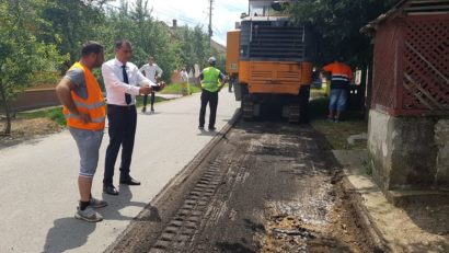 [FOTO] Străzile din Bocşa în modernizare generală