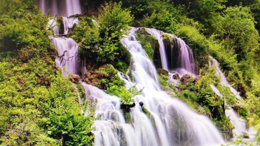 [FOTO][AUDIO] Pitoreasca Vale a Almăjului ascunde alte două cascade superbe: Cârșa și Moceriș!