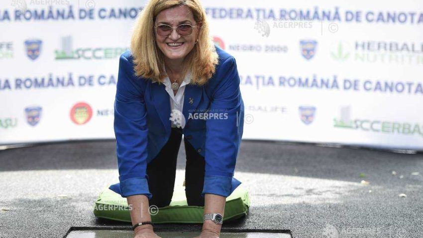 Elisabeta Lipă, prima campioană ale cărei palme au fost amprentate pe Aleea Mâinile de Aur