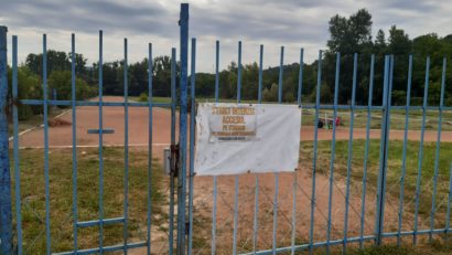 Ionuț Stroe: stadioanele rămân închise pentru public