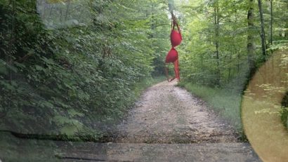 [AUDIO-FOTO] Turism necivilizat în Parcul Naţional Semenic-Cheile Caraşului: Lenjerie intimă în copaci şi deşeuri menajere la tot pasul