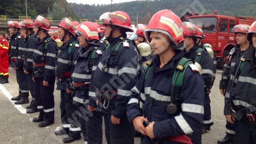 Pompierii fac angajări fără concurs! În Caraş-Severin este nevoie de subofiţeri operativi şi şoferi