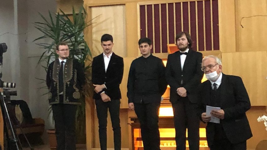 [FOTO] Reşiţeanul Patrick Paulescu în recital la Festivalul Internaţional de Orgă din Timişoara. Johann Sebastian Bach i-a călăuzit paşii spre succes