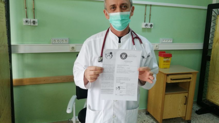 [FOTO-AUDIO] Prima persoană vaccinată la Reşiţa, dr. Liviu Culda: Este foarte important, este una din modalitățile prin care o să limităm pandemia