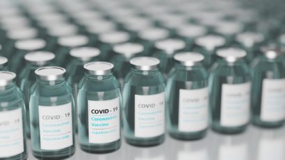 Aproape 1000 de doze de vaccin anti Covid-19 au ajuns azi în Caraş-Severin