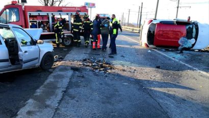 [FOTO] Grav accident în apropiere de Arad. O persoană şi-a pierdut viaţa