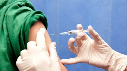 Continuă lupta cu pandemia: peste 23.000 de doze de vaccin, administrate în România în ultimele 24 de ore