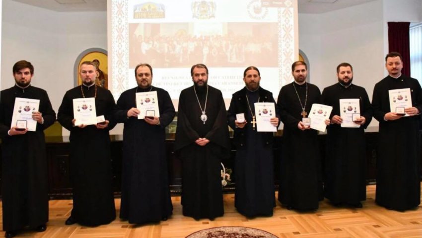 [FOTO] Reuniunea anuală a centrelor de tineret şi catehetice din toată Eparhia Caransebeşului