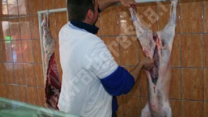 [AUDIO] De astăzi liber la sacrificarea mieilor! La Reşiţa, anul acesta, doar într-o singură Piaţă Agroalimentară din oraş