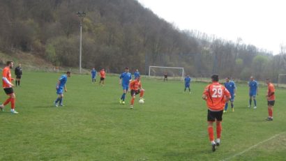 [AUDIO Se reia campionatul Ligii a IV-a de fotbal Caraș-Severin cu Final Four-ul pentru desemnarea campioanei județului