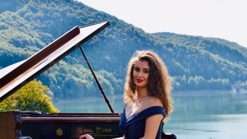 Din nou concert cu public la Sala Radio: dirijorul Lubnan Baalbaki şi pianista Sînziana Mircea