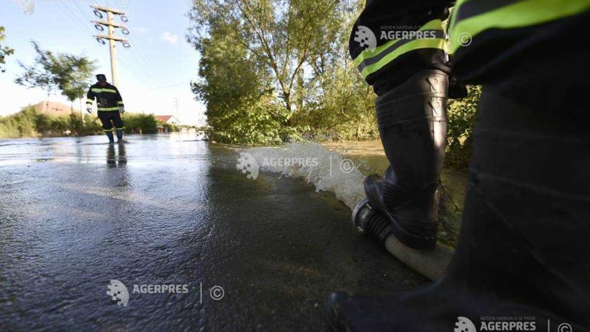 IGSU: 49 de localităţi din 18 judeţe au fost afectate în urma precipitaţiilor