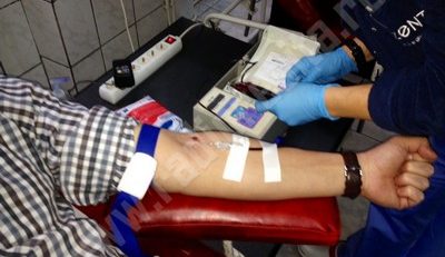 Criză acută de sânge la Centrul de Transfuzii Reşiţa. Doar 3 donatori pe zi. Din lipsă de personal nu se pot organiza nici colecte mobile