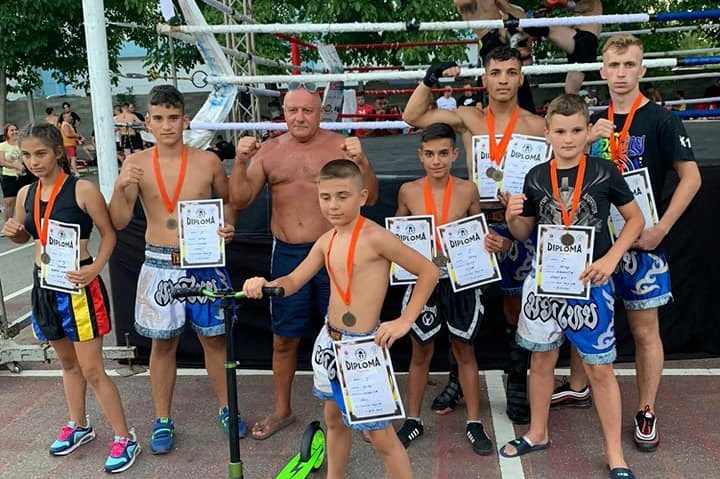 [AUDIO] Kickboxerii reşiţeni, din succes în succes! După Deva urmează Petroşani