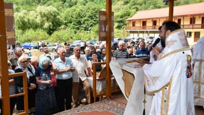 [AUDIO-FOTO] Sărbătoare la mănăstirea din Valea Almăjului