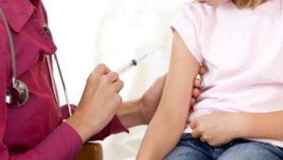 Dezinteres din partea părinţilor pentru administrarea dozei de rapel a vaccinului ROR la copiii cu vârsta de 5 ani