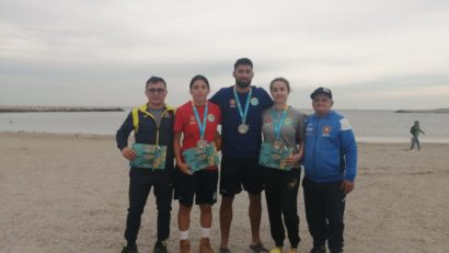 [FOTO-AUDIO] Medalii mondiale pentru luptătorii cărăşeni! Reşiţa şi Caransebeşul, în topul luptelor pe plajă