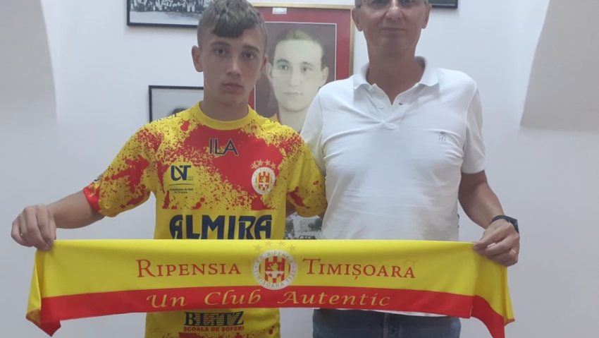 Juniorul Sorin Careba e roş-galben! Tânărul fotbalist cărăşean a semnat cu Ripensia Timişoara