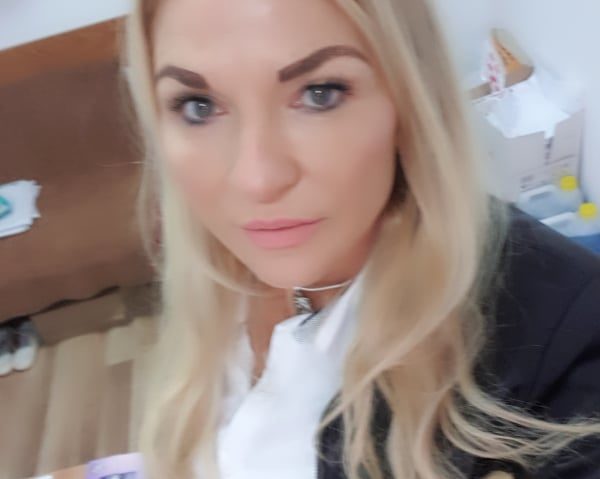 [FOTO] Sâmbătă 25  septembrie, la emisiunea „Prietenul de la 20:20”ne întâlnim cu Dana-Cristina Tulbure-directorul  de îngrijiri medicale  al Spitalului Judeţean de Urgenţă Reşiţa!