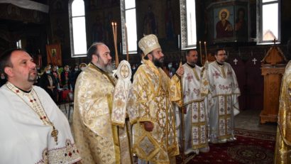 Episcopul Caransebeșului a fost alături de comunitatea din Parohia Târnova, Protopopiatul Reșița