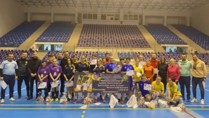 [FOTO-AUDIO] Banat Football Fest, o sărbătoare a fotbalului feminin! Patru echipe de junioare au bătut mingea în Polivalenta reşiţeană