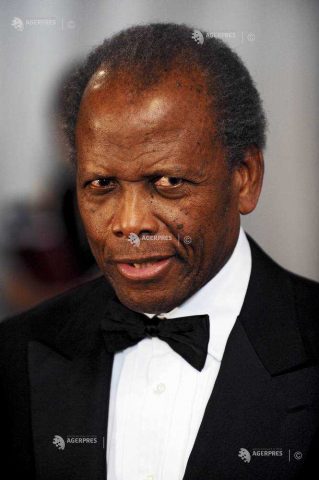 A murit actorul Sidney Poitier