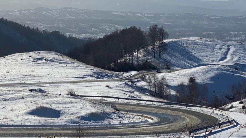 Circulaţia rutieră pe Transalpina, între Rânca şi Novaci, a fost redeschisă