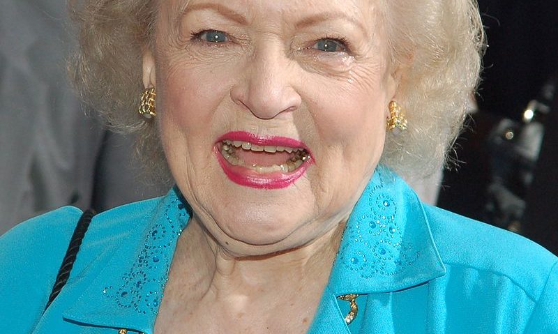 Actriţa americană de comedie Betty White a decedat cu puţin înainte să împlinească 100 de ani