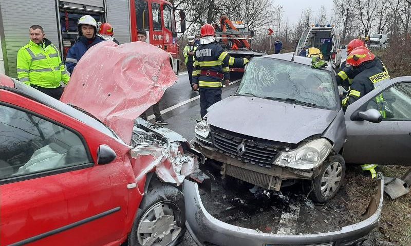 [FOTO] Nu a adaptat viteza la condițiile de drum