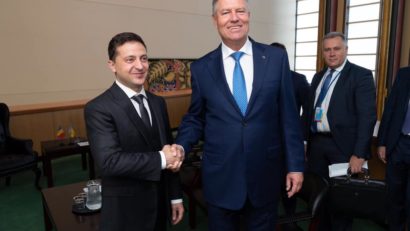 Discuţie telefonică între preşedinții Klaus Iohannis şi Volodimir Zelenski